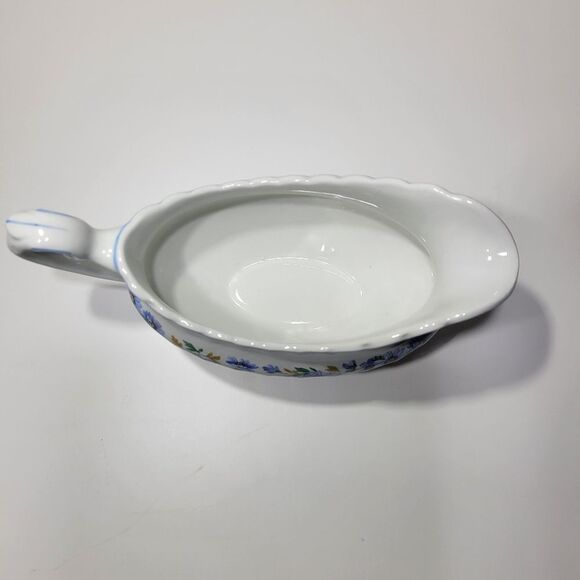 J and G Meakin of‎ England Classic White Fluted Ceramic Gravy Boat - Picture 6 of 6